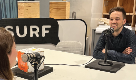 podcastopname in de SURFstudio met Eva van Dam en Sander Klemann